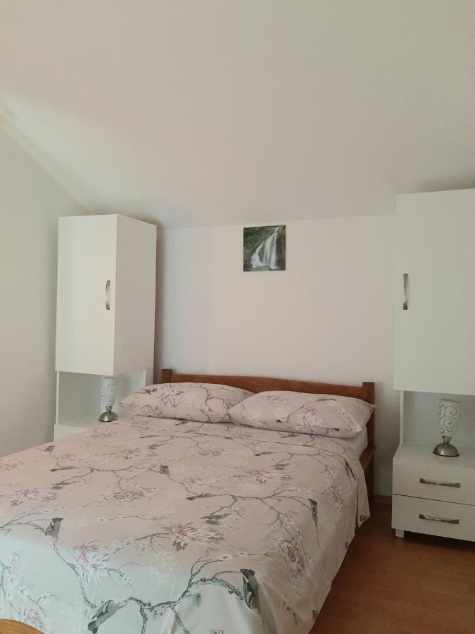 Apartments Cherry 格基卡琳 外观 照片